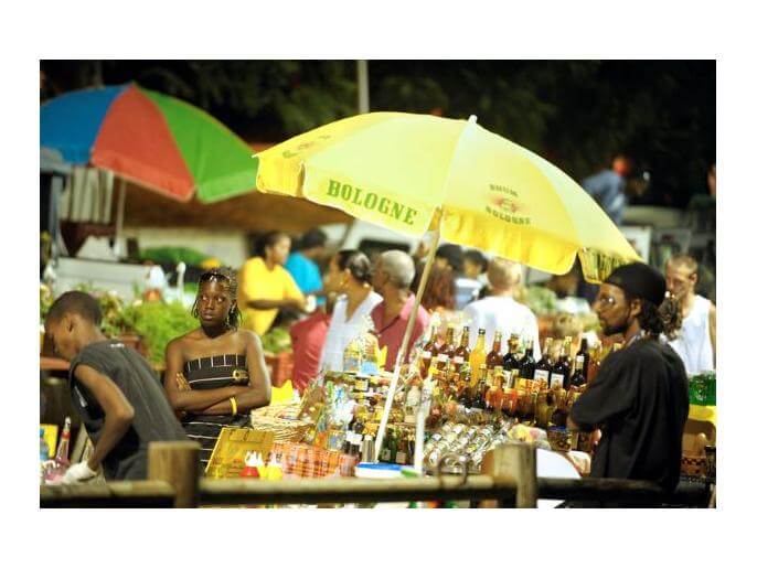 Location VillaAppartement en Guadeloupe - marché du gosier