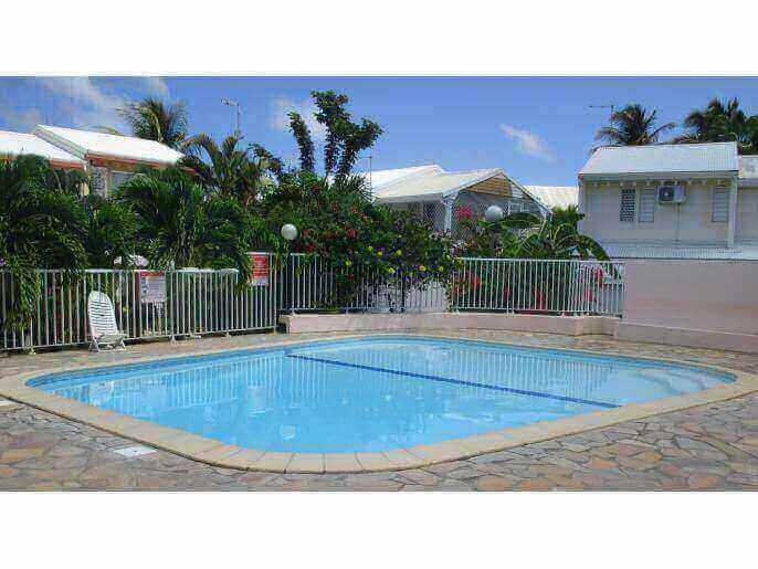 Location VillaAppartement en Guadeloupe - Piscine Marine 4