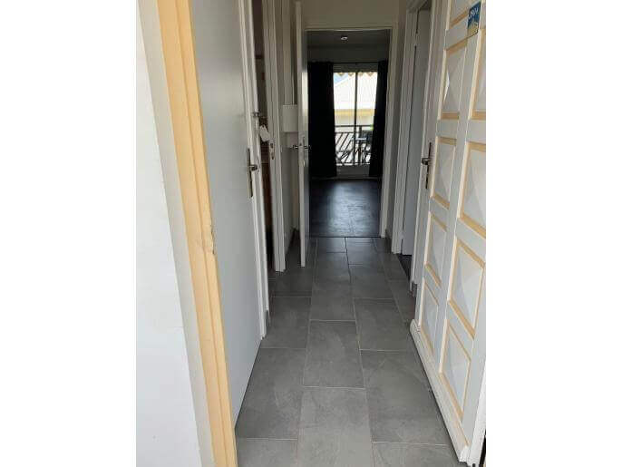 Location VillaAppartement en Guadeloupe - Entrée 1er étage