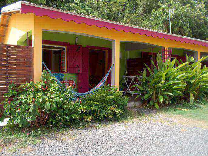 Location Appartement & Villa en Guadeloupe - entrée du gîte