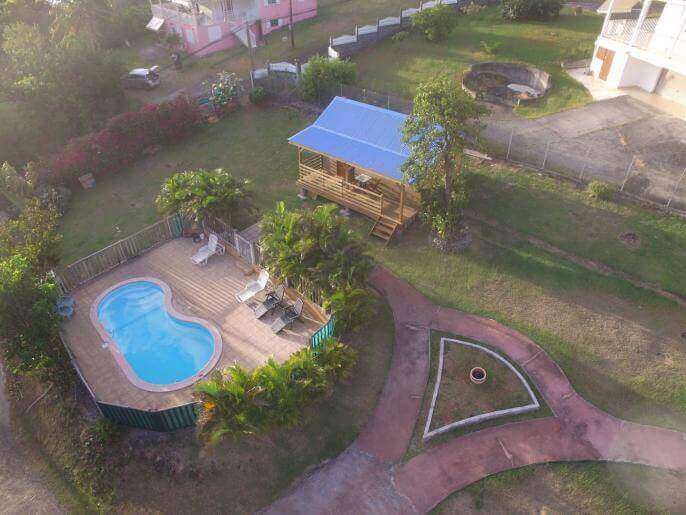 Location VillaBungalow en Guadeloupe - piscine