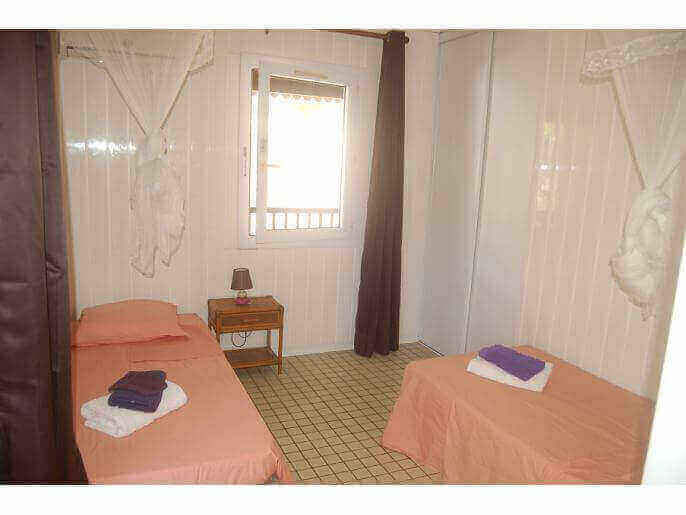 Location VillaBungalow en Guadeloupe - Chambre 2