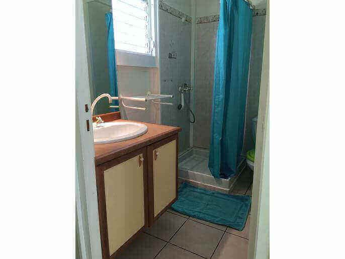 Location VillaBungalow en Guadeloupe - SALLE DE BAIN