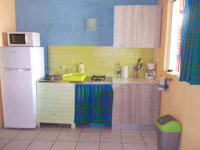 Location VillaMaison/Appartement en Guadeloupe - COIN CUISINE