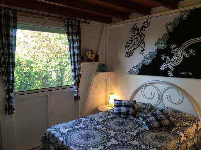 Location VillaMaison en Guadeloupe - Chambre Calebasse