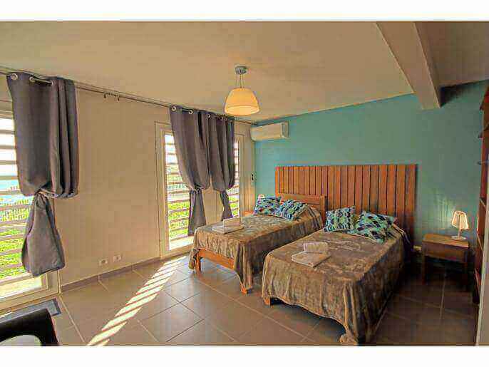 Location VillaMaison en Guadeloupe - Maison 12 couchages Saint François