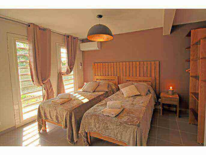 Location VillaMaison en Guadeloupe - Maison 12 couchages Saint François